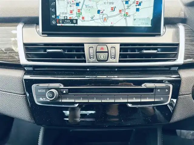 ＢＭＷ ２１８ｄ アクティブツアラー ラグジュアリー 大阪府 2019(平31)年 4.5万km ミネラルホワイト コンフォートP/インテリジェントセーフティ/黒革/パワーシート/シートヒーター/Dシートメモリ/純正ナビ/バックカメラ/純正17インチAW/LEDヘッドライト/電動リアゲート
