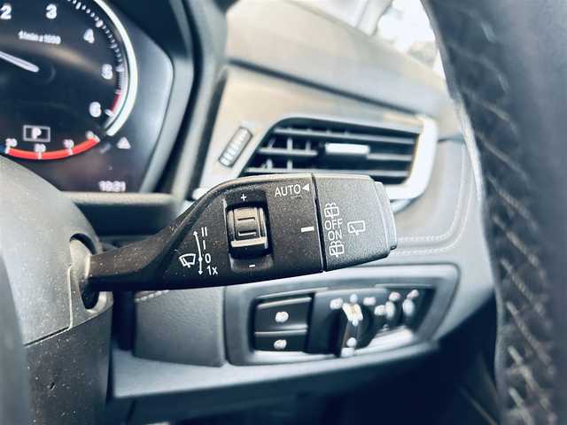 ＢＭＷ ２１８ｄ アクティブツアラー ラグジュアリー 大阪府 2019(平31)年 4.5万km ミネラルホワイト コンフォートP/インテリジェントセーフティ/黒革/パワーシート/シートヒーター/Dシートメモリ/純正ナビ/バックカメラ/純正17インチAW/LEDヘッドライト/電動リアゲート