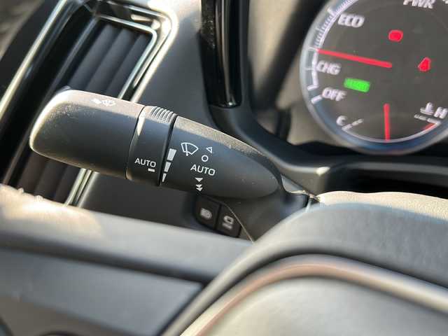 トヨタ クラウン ハイブリッド RS リミテッド 千葉県 2020(令2)年 4.3万km ホワイトパールクリスタルシャイン ナビ 全方位カメラ 黒革シート ETC HUD エアシート パワーシート シートヒーター AHBクルコン　レーンアシスト　フルセグＴＶ　パーキングアシスト １８ＡＷ　ＬＥＤライト　オートライト