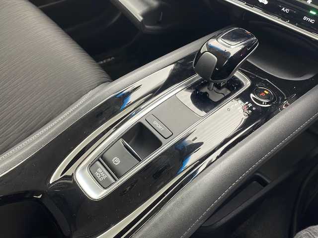 ホンダ ヴェゼル ハイブリッド Z ホンダセンシング 沖縄県 2020(令2)年 4.8万km シルバーミストグリーンM 純正ナビ　【VXM-204VFi】/　(フルセグTV Bluetooth CD/DVD)/バックカメラ　/前後ドライブレコーダー　/ホンダセンシング　/ＬＥＤヘッドライト　/ハーフレザーシート　/シートヒーター　/ハーフレザーシート/レーダークルーズコントロール　/スマートキー