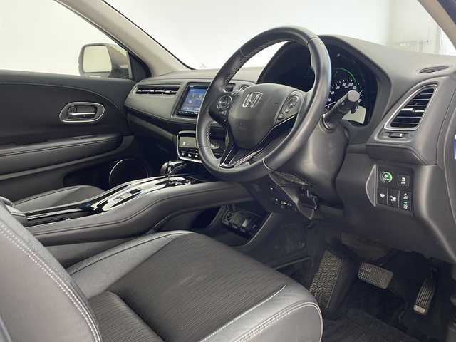 ホンダ ヴェゼル ハイブリッド Z ホンダセンシング 沖縄県 2020(令2)年 4.8万km シルバーミストグリーンM 純正ナビ　【VXM-204VFi】/　(フルセグTV Bluetooth CD/DVD)/バックカメラ　/前後ドライブレコーダー　/ホンダセンシング　/ＬＥＤヘッドライト　/ハーフレザーシート　/シートヒーター　/ハーフレザーシート/レーダークルーズコントロール　/スマートキー