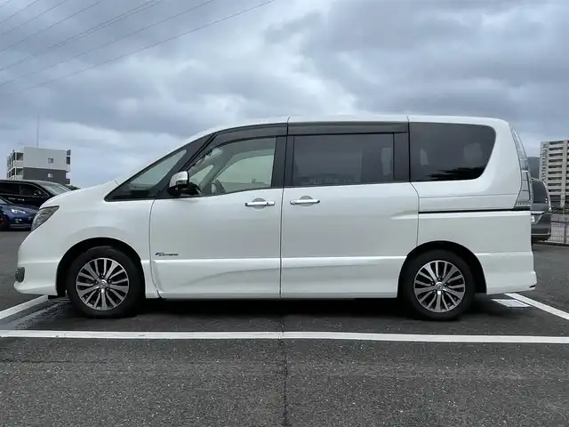 日産 セレナ ハイウェイS S HV Aセーフ 福岡県 2014(平26)年 9.7万km ブリリアントホワイトパール (株)IDOMが運営する【じしゃロン八幡西店】の自社ローン専用車両になります。こちらは現金またはオートローンご利用時の価格です。自社ローンご希望の方は別途その旨お申付け下さい/日産純正メモリーナビ【MC313D-W】/・Bluetooth接続/・CD/・DVD/・フルセグ/・アラウンドビューモニター/ETC/片側パワースライド/アイドリングストップ/オートライト/スマートキー/衝突被害軽減ブレーキ/プッシュスタート/オートライト