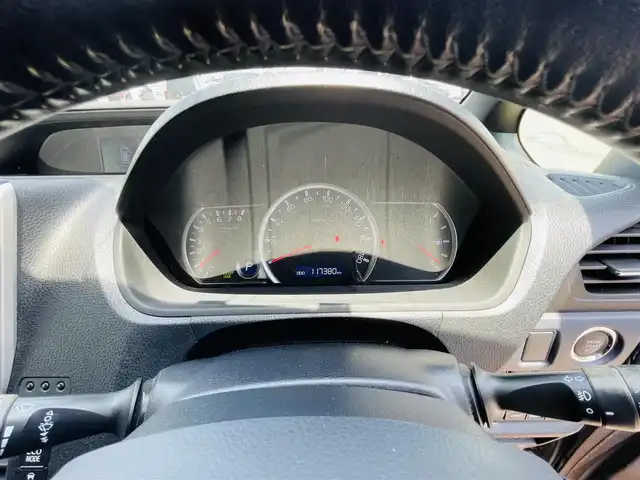 トヨタ ヴォクシー ZS 岡山県 2014(平26)年 11.8万km ブラッキッシュアゲハガラスフレーク (株)IDOMが運営する【じしゃロン岡山店】の自社ローン専用車両です。こちらは現金またはオートローンご利用時の価格です。 自社ローンご希望の方は別途その旨お申し付け下さい/・準正ナビゲーション/・後席モニター/・両側電動スライドドア/・ＥＴＣ