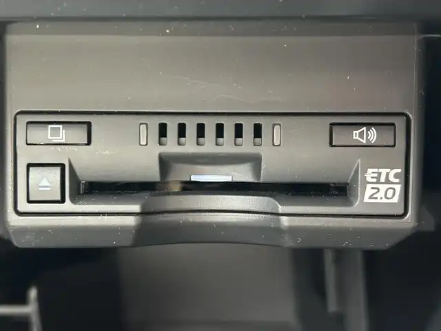 レクサス ＣＴ 200h バージョンC 滋賀県 2020(令2)年 1.5万km ソニックチタニウム 純正メモリナビ/（BT/フルセグ/CD/AUX)/バックカメラ/衝突軽減システム/追従クルーズコントロール/レーンキープアシスト/ハーフレザーシート/メモリ付きパワーシート/シートヒーター/衝突軽減システム/追従クルーズコントロール/レーンキープアシスト/スマートキー/ドライブレコーダー/ETC2.0/純正フロアマット/LEDヘッドライト/オートマチックハイビーム/フォグ/パドルシフト