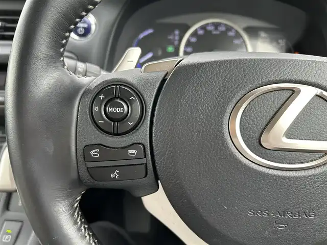 レクサス ＣＴ 200h バージョンC 滋賀県 2020(令2)年 1.5万km ソニックチタニウム 純正メモリナビ/（BT/フルセグ/CD/AUX)/バックカメラ/衝突軽減システム/追従クルーズコントロール/レーンキープアシスト/ハーフレザーシート/メモリ付きパワーシート/シートヒーター/衝突軽減システム/追従クルーズコントロール/レーンキープアシスト/スマートキー/ドライブレコーダー/ETC2.0/純正フロアマット/LEDヘッドライト/オートマチックハイビーム/フォグ/パドルシフト
