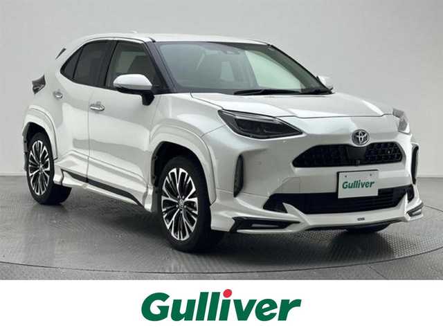 トヨタ ヤリスクロス ハイブリッド Z 兵庫県 2020(令2)年 2.7万km ホワイトパールクリスタルシャイン 純正メモリナビ/（BT、USB、Miracast）/コーナーセンサー/モデリスタ（F・S・R）スポイラー/前後ドライブレコーダー/運転席パワーシート/ハーフレザーシート/前席シートヒーター/アラウンドビューモニター/LEDヘッドライト/オートハイビーム/ビルトインETC2.0/純正18インチアルミホイール/純正フロアマット/ブラインドスポットモニター/追従式クルーズコントロール/プリクラッシュセーフティー/車線逸脱防止/純正ディスプレイオーディオ/ハーフレザーシート
