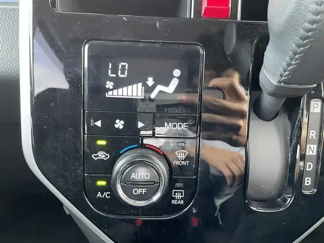 トヨタ タンク カスタムG－T 千葉県 2018(平30)年 2万km ブラックマイカ/マゼンダベリーメタリック 純正メモリナビ/(フルセグTV CD DVD BT FM AM)/バックカメラ/衝突被害軽減システム/クルーズコントロール/両側パワースライドドア/横滑り防止装置/ETC/ドライブレコーダー/アイドリングストップ/LEDヘッドライト/フォグランプ/オートライト/ウィンカーミラー/電動格納ミラー/純正15インチAW/シートリフター/プッシュスタート/スマートキー/フロアマット/ドアバイザー/スペアキー/取扱説明書