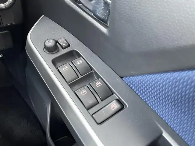 トヨタ タンク カスタムG－T 千葉県 2018(平30)年 2万km ブラックマイカ/マゼンダベリーメタリック 純正メモリナビ/(フルセグTV CD DVD BT FM AM)/バックカメラ/衝突被害軽減システム/クルーズコントロール/両側パワースライドドア/横滑り防止装置/ETC/ドライブレコーダー/アイドリングストップ/LEDヘッドライト/フォグランプ/オートライト/ウィンカーミラー/電動格納ミラー/純正15インチAW/シートリフター/プッシュスタート/スマートキー/フロアマット/ドアバイザー/スペアキー/取扱説明書