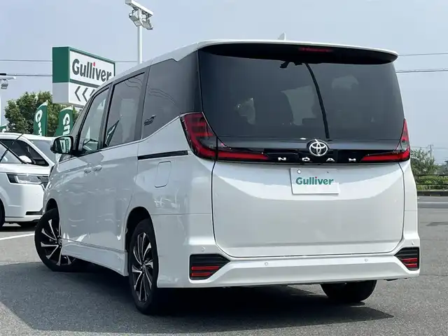トヨタ ノア S－Z 奈良県 2025(令7)年 0.5万km ホワイトパールクリスタルシャイン 快適利便ＰＫＧＨｉｇｈ　/パノラミックビュー　/アドバンストパーク　/１０．５型ディスプレイオーディオ/(HDMI/DVD/CD/BT)/フルセグＴＶ　/トヨタセーフティセンス　/パワーバックドア　/三眼ヘッドライト /ETC2.0 /リアサンシェード/革巻きステアリング/ステアリングヒーター/前席＋２列目シートヒーター
