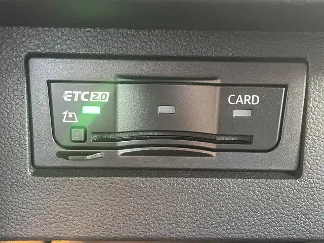 フォルクスワーゲン ＶＷ Ｔ－ロック TDI ブラックスタイル 高知県 2024(令6)年 0.9万km 黒 純正HDDナビ/【BT/AppleCarplay】/置くだけ充電/バックカメラ/クルーズコントロール(追従走行有り)/Front Assist/・衝突被害軽減ブレーキ/・車間距離警告/レーンキープシストシステム/・車線逸脱警報/・ステアリングホールの振動/レーンチェンジアシストシステム/ブラインドスポットモニター/パーキングアシスト/横滑り防止/ルーフレール/ハーフレザーシート/クリアランスソナー/コーナー、バックセンサー/パワーバックドア/ETC2.0/パドルシフト/オートホールド/オートライト/純正LEDライト/プッシュスタート/MTモード付きAT/アイドリングストップ/純正アルミホイール 17インチ/ウインカーミラー