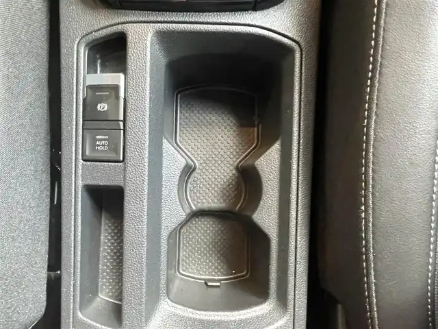 フォルクスワーゲン ＶＷ Ｔ－ロック TDI ブラックスタイル 高知県 2024(令6)年 0.9万km 黒 純正HDDナビ/【BT/AppleCarplay】/置くだけ充電/バックカメラ/クルーズコントロール(追従走行有り)/Front Assist/・衝突被害軽減ブレーキ/・車間距離警告/レーンキープシストシステム/・車線逸脱警報/・ステアリングホールの振動/レーンチェンジアシストシステム/ブラインドスポットモニター/パーキングアシスト/横滑り防止/ルーフレール/ハーフレザーシート/クリアランスソナー/コーナー、バックセンサー/パワーバックドア/ETC2.0/パドルシフト/オートホールド/オートライト/純正LEDライト/プッシュスタート/MTモード付きAT/アイドリングストップ/純正アルミホイール 17インチ/ウインカーミラー