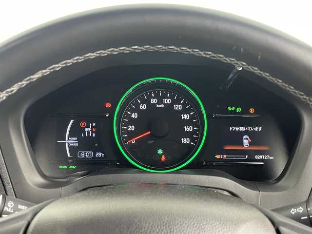 ホンダ ヴェゼル ハイブリッド RS ホンダセンシング 埼玉県 2020(令2)年 3万km クリスタルブラックパール 純正SDナビ/（フルTV/BT/CD/DVD/AM/FM/SD）/バッククカメラ/ホンダセンシング/・衝突軽減ブレーキ/・誤発進抑制機能/・アダプティブクルーズコントロール/ハーフレザーシート/シートヒーター/社外ドラレコ/純正アルミホイール/純正フロアマット/ビルトインETC/LEDライト