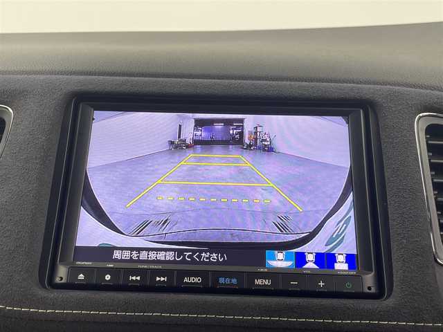 ホンダ ヴェゼル ハイブリッド RS ホンダセンシング 埼玉県 2020(令2)年 3万km クリスタルブラックパール 純正SDナビ/（フルTV/BT/CD/DVD/AM/FM/SD）/バッククカメラ/ホンダセンシング/・衝突軽減ブレーキ/・誤発進抑制機能/・アダプティブクルーズコントロール/ハーフレザーシート/シートヒーター/社外ドラレコ/純正アルミホイール/純正フロアマット/ビルトインETC/LEDライト