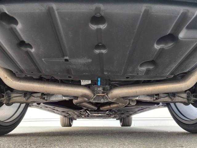 マセラティ レヴァンテ グランスポーツ 岩手県 2020(令2)年 3.7万km ビアンコ 赤革シート/サンルーフ/ｈａｒｍａｎ／ｋａｒｄｏｎ製スピーカー/前席パワーシート/シートメモリー/パワーバックドア/純正ナビ/フルセグ/BT/ラジオ/ＥＴＣ/全方位モニター/シートヒーター／クーラー/保証書/スペアキー