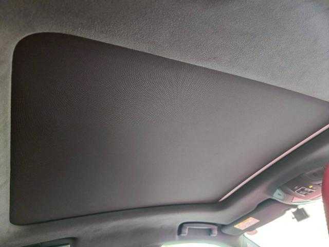 マセラティ レヴァンテ グランスポーツ 岩手県 2020(令2)年 3.7万km ビアンコ 赤革シート/サンルーフ/ｈａｒｍａｎ／ｋａｒｄｏｎ製スピーカー/前席パワーシート/シートメモリー/パワーバックドア/純正ナビ/フルセグ/BT/ラジオ/ＥＴＣ/全方位モニター/シートヒーター／クーラー/保証書/スペアキー