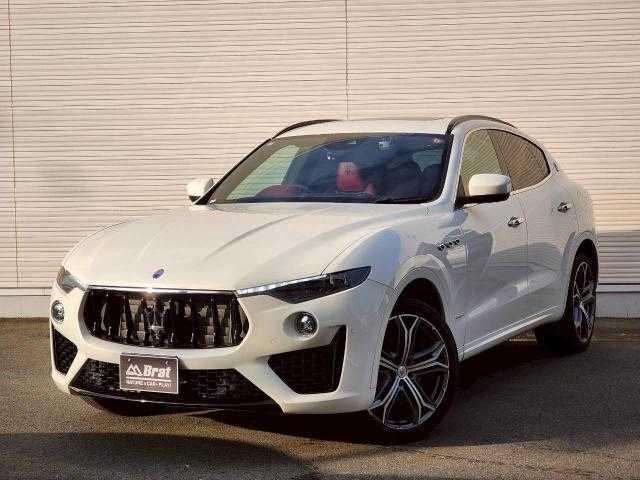 マセラティ レヴァンテ グランスポーツ 岩手県 2020(令2)年 3.7万km ビアンコ 赤革シート/サンルーフ/ｈａｒｍａｎ／ｋａｒｄｏｎ製スピーカー/前席パワーシート/シートメモリー/パワーバックドア/純正ナビ/フルセグ/BT/ラジオ/ＥＴＣ/全方位モニター/シートヒーター／クーラー/保証書/スペアキー