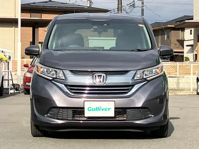 ホンダ フリード＋ ハイブリット G ホンダセンシング 静岡県 2017(平29)年 5.6万km モダンスティールM １オーナー/両側電動スライドドア/純正ナビ/・Bluetooth・DVD/・フルセグTV/・バックカメラ/LEDオートライト/ホンダセンシング/・衝突軽減ブレーキ/・車線維持支援システム/・アダプティブクルーズコントール/前後ドライブレコーダー/フロアマット/ドアバイザー/新車時手帳、取説