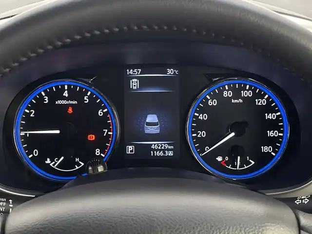 日産 エルグランド 250ハイウェイスターS 新潟県 2020(令2)年 4.7万km ブリリアントホワイトパール 純正ディーラーOPナビ（型式：MM519D-L）/・CD/DVD/Bluetooth/フルセグ/バックモニター/衝突被害軽減システム/レーダークルーズコントロ―ル/レーンキープアシスト/ドライブレコーダー/両側パワースライドドア/3列シート/ハーフレザーシート/オットマン/純正フロアマット/ウォークスルー/純正LEDヘッドライト/オートライト/ABS/横滑り防止機能/前後コーナーセンサー/盗難防止装置