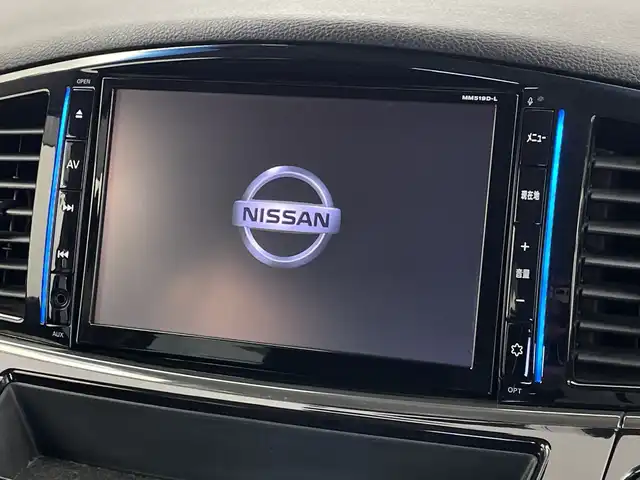 日産 エルグランド 250ハイウェイスターS 新潟県 2020(令2)年 4.7万km ブリリアントホワイトパール 純正ディーラーOPナビ（型式：MM519D-L）/・CD/DVD/Bluetooth/フルセグ/バックモニター/衝突被害軽減システム/レーダークルーズコントロ―ル/レーンキープアシスト/ドライブレコーダー/両側パワースライドドア/3列シート/ハーフレザーシート/オットマン/純正フロアマット/ウォークスルー/純正LEDヘッドライト/オートライト/ABS/横滑り防止機能/前後コーナーセンサー/盗難防止装置