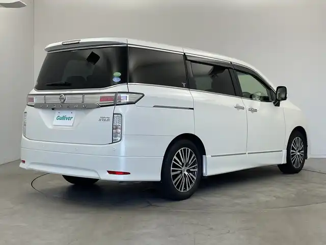 日産 エルグランド 250ハイウェイスターS 新潟県 2020(令2)年 4.7万km ブリリアントホワイトパール 純正ディーラーOPナビ（型式：MM519D-L）/・CD/DVD/Bluetooth/フルセグ/バックモニター/衝突被害軽減システム/レーダークルーズコントロ―ル/レーンキープアシスト/ドライブレコーダー/両側パワースライドドア/3列シート/ハーフレザーシート/オットマン/純正フロアマット/ウォークスルー/純正LEDヘッドライト/オートライト/ABS/横滑り防止機能/前後コーナーセンサー/盗難防止装置