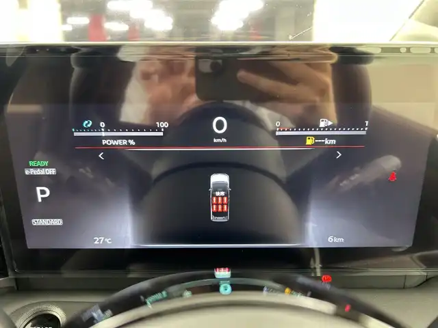 日産 セレナ e－パワー ハイウェイスター V 愛知県 2025(令7)年 0.1千km 白Ⅱ 登録済未使用車/純正12.3インチナビ/（AM/FM/USB/Bluetooth/フルセグTV）/全方位カメラ/ワイヤレス充電/衝突軽減ブレーキ/レーダークルーズコントロール/レーンキープアシスト/プロパイロット/オートマチックハイビーム/ブラインドスポットモニター/ETC2.0/両側パワースライドドア/純正16インチアルミホイール/LEDヘッドライト/フロントフォグランプ/スマートキー/スペアキー有/プッシュスタート/電子パーキングブレーキ/オートホールド/横滑り防止装置