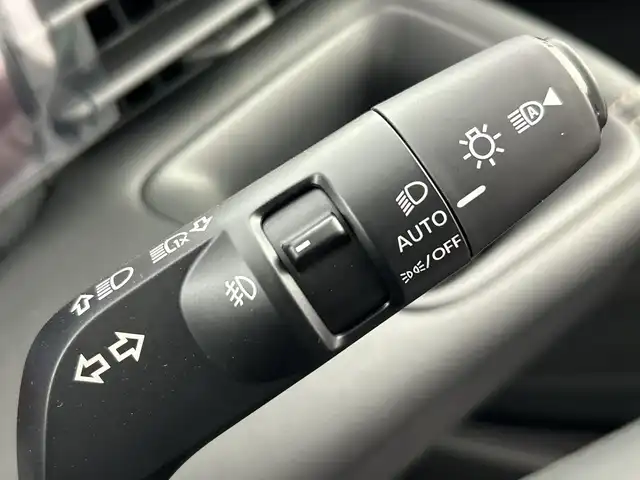 日産 セレナ e－パワー ハイウェイスター V 愛知県 2025(令7)年 0.1千km 白Ⅱ 登録済未使用車/純正12.3インチナビ/（AM/FM/USB/Bluetooth/フルセグTV）/全方位カメラ/ワイヤレス充電/衝突軽減ブレーキ/レーダークルーズコントロール/レーンキープアシスト/プロパイロット/オートマチックハイビーム/ブラインドスポットモニター/ETC2.0/両側パワースライドドア/純正16インチアルミホイール/LEDヘッドライト/フロントフォグランプ/スマートキー/スペアキー有/プッシュスタート/電子パーキングブレーキ/オートホールド/横滑り防止装置