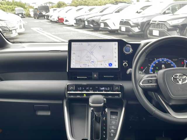 トヨタ ヴォクシー ハイブリッド S－Z 神奈川県 2023(令5)年 4万km ホワイトパールクリスタルシャイン GRエアロ/１０．５型純正ナビ/純正１４型フリップダウンモニター/両側パワースライドドア/ビルトインＥＴＣ２．０/前後ドラレコ/ＴＡＮＡＢＥ製サスペンション/純サス車載/100V充電/LEDライト