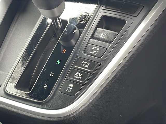 トヨタ ヴォクシー ハイブリッド S－Z 神奈川県 2023(令5)年 4万km ホワイトパールクリスタルシャイン GRエアロ/１０．５型純正ナビ/純正１４型フリップダウンモニター/両側パワースライドドア/ビルトインＥＴＣ２．０/前後ドラレコ/ＴＡＮＡＢＥ製サスペンション/純サス車載/100V充電/LEDライト