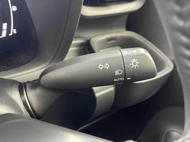 トヨタ シエンタ ハイブリッド Z 愛知県 2023(令5)年 3.5万km ブラック 純正ディスプレイオーディオプラス10.5インチ/フルセグTV/両側パワースライドドア/バックカメラ/ETC2.0/LEDヘッドライト/クリアランスソナー/トヨタセーフティセンス/PCS/レーダークルーズコントロール/LKA/オートハイビーム/スマートキー