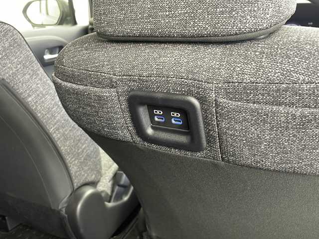 トヨタ シエンタ ハイブリッド Z 愛知県 2023(令5)年 3.5万km ブラック 純正ディスプレイオーディオプラス10.5インチ/フルセグTV/両側パワースライドドア/バックカメラ/ETC2.0/LEDヘッドライト/クリアランスソナー/トヨタセーフティセンス/PCS/レーダークルーズコントロール/LKA/オートハイビーム/スマートキー