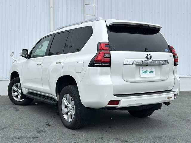 トヨタ ランドクルーザー プラド TX Lパッケージ 三重県 2019(令1)年 4.9万km ホワイトパールクリスタルシャイン 社外９型ナビ　/サンルーフ　/ＡＬＰＩＮＥ後席モニター　/バックカメラ　/ＥＴＣ　/電動格納サードシート　/前席エアーシート /前後コーナーセンサー /レーダークルーズコントロール /レーンキープアシスト/衝突軽減ブレーキ/革巻きステアリング/ステアリングスイッチ/純正フロアマット/LEDヘッドライト/オートハイビーム /オートライト/電動格納ミラー/禁煙車