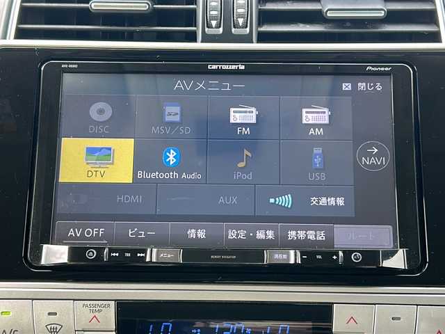 トヨタ ランドクルーザー プラド TX Lパッケージ 三重県 2019(令1)年 4.9万km ホワイトパールクリスタルシャイン 社外９型ナビ　/サンルーフ　/ＡＬＰＩＮＥ後席モニター　/バックカメラ　/ＥＴＣ　/電動格納サードシート　/前席エアーシート /前後コーナーセンサー /レーダークルーズコントロール /レーンキープアシスト/衝突軽減ブレーキ/革巻きステアリング/ステアリングスイッチ/純正フロアマット/LEDヘッドライト/オートハイビーム /オートライト/電動格納ミラー/禁煙車
