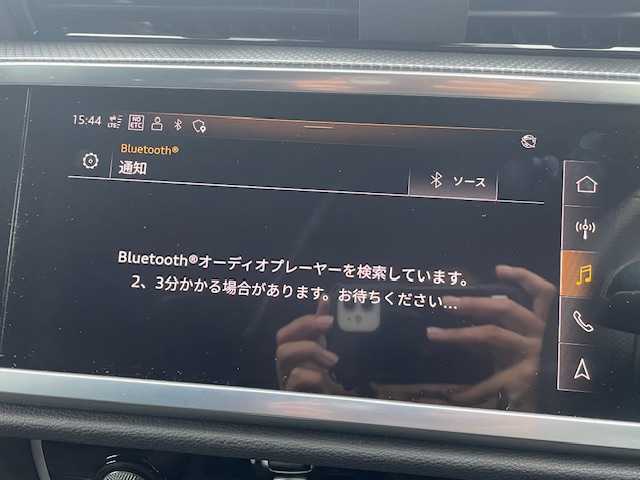 アウディ アウディ Ｑ３ SB 35TFSI Sライン 茨城県 2022(令4)年 2.7万km パール 純正ナビ/-BT/AM/FM　/全方位カメラ　/禁煙車　/コーナーセンサー前後　/電動リアゲート　/ＬＥＤヘッドライト　/クルーズコントロール　/D席N席パワーシート　/スマートキー　/ハーフレザーシート　/D席N席シートヒーター　/前後ドライブレコーダー/純正アルミホイール /アイドリングストップ /ETC /プッシュスタート
