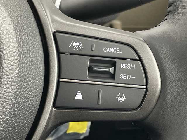 ホンダ フリード ハイブリット e:HEV AIR EX 愛知県 2025(令7)年 0.1千km クリスタルブラックパール 登録済未使用車/6人乗り/純正9インチナビ/（AM/FM/Bluetooth/フルセグTV/USB)/バックカメラ/ホンダセンシング/・衝突軽減ブレーキ/・レーンキープアシスト/・アダプティブクルーズコントロール/・先行車発進お知らせ機能/・オートマチックハイビーム/・パーキングセンサーシステム/・ブラインドスポットモニター/ハーフレザーシート/シートヒーター/両側パワースライドドア/アイドリングストップ/純正15インチアルミホイール/スマートキー/スペアキー1本/プッシュスタート/LEDヘッドライト/横滑り防止装置