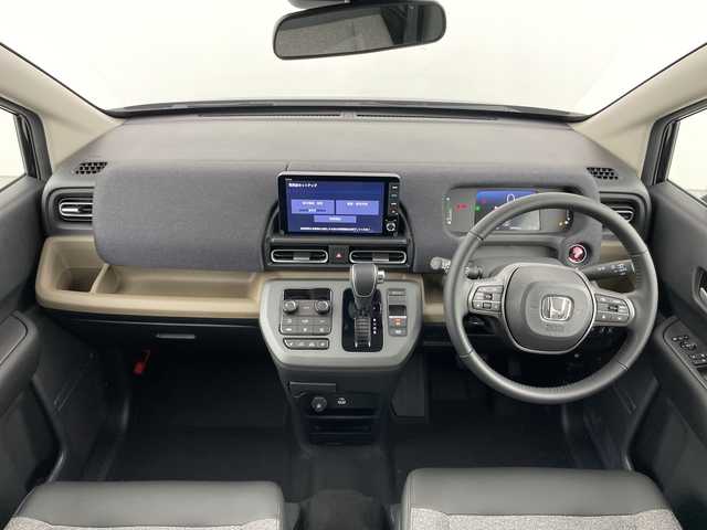 ホンダ フリード ハイブリット e:HEV AIR EX 愛知県 2025(令7)年 0.1千km クリスタルブラックパール 登録済未使用車/6人乗り/純正9インチナビ/（AM/FM/Bluetooth/フルセグTV/USB)/バックカメラ/ホンダセンシング/・衝突軽減ブレーキ/・レーンキープアシスト/・アダプティブクルーズコントロール/・先行車発進お知らせ機能/・オートマチックハイビーム/・パーキングセンサーシステム/・ブラインドスポットモニター/ハーフレザーシート/シートヒーター/両側パワースライドドア/アイドリングストップ/純正15インチアルミホイール/スマートキー/スペアキー1本/プッシュスタート/LEDヘッドライト/横滑り防止装置