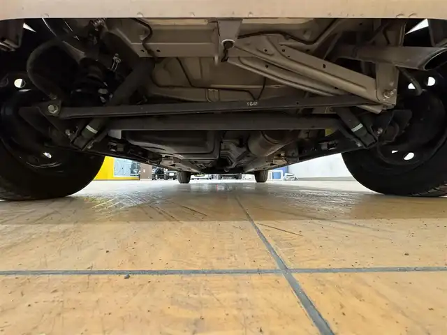 日産 デイズ ルークス X 群馬県 2015(平27)年 7.1万km クールシルバー 安全装備/・衝突軽減ブレーキ/・横滑り防止/・アラウンドビューモニター/純正7インチワイドナビ/・AM/FM/フルセグTV/・Bluetooth/USB/・CD/DVD/SD/片側電動スライドドア/社外LEDヘッドライト/社外リアドライブレコーダー/純正前側ドライブレコーダー/純正フロアマット/純正ドアバイザー/純正ETC/プッシュスタート/スマートキー