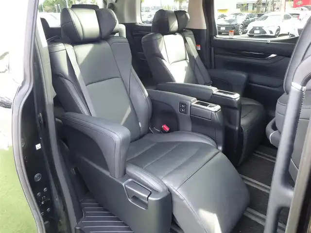 トヨタ アルファード S Cパッケージ 千葉県 2022(令4)年 3.7万km ブラック Toyota Safety Sense/・プリクラッシュセーフティ/・レーンディパーチャーアラート/・オートハイビーム/・レーダークルーズコントロール/モデリスタエアロ/モデリスタマフラー/ムーンルーフ/パワーバックドア/両側パワースライドドア/ハーフレザーシート/前席パワーシート/エアシート/シートヒーター/純正コネクティッドナビ/地デジTV/【Bluetooth接続】/バックカメラ/ドライブレコーダー/フリップダウンモニター/革巻きステアリング/ステアリングスイッチ/ETC/3眼LEDヘッドライト/フォグライト/ウインカーミラー/クリアランスソナー/純正18インチアルミホイル/サイド/カーテンエアバッグ/スマートキー