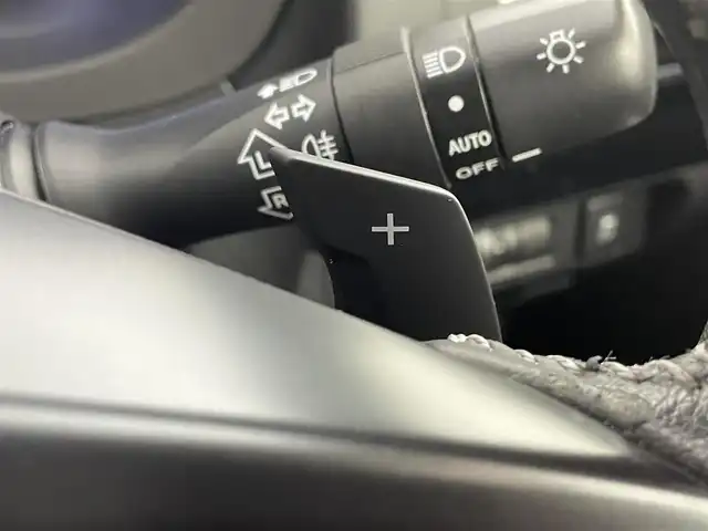 スバル レヴォーグ 1．6GT アイサイト 道央・札幌 2014(平26)年 8.4万km アイスシルバーメタリック ・４WD/・ディーラーオプションSDナビゲーション（CN-R300D）/　CD/DVD/SD/iPod/ワンセグ/・ビルトインETC/・バックカメラ/・前後ドライブレコーダー（KZR-S100W）/・アイサイト/・レーダークルーズコントロール/・横滑り防止装置/・レーンキープアシスト/・前席パワーシート/・SI-DRIVE/・オートビークルホールド/・LEDヘッドライト/・フロントフォグランプ/・オートライト/・スマートキー/・プッシュスタート/・スペアキー１本/・純正フロアマット/・純正AW17インチ/・取説あり/・電動格納ウィンカーミラー/・ドアバイザー