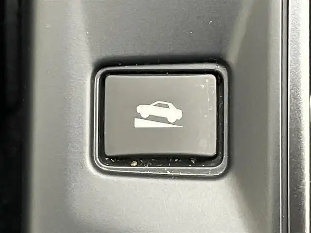 スバル レヴォーグ 1．6GT アイサイト 道央・札幌 2014(平26)年 8.4万km アイスシルバーメタリック ・４WD/・ディーラーオプションSDナビゲーション（CN-R300D）/　CD/DVD/SD/iPod/ワンセグ/・ビルトインETC/・バックカメラ/・前後ドライブレコーダー（KZR-S100W）/・アイサイト/・レーダークルーズコントロール/・横滑り防止装置/・レーンキープアシスト/・前席パワーシート/・SI-DRIVE/・オートビークルホールド/・LEDヘッドライト/・フロントフォグランプ/・オートライト/・スマートキー/・プッシュスタート/・スペアキー１本/・純正フロアマット/・純正AW17インチ/・取説あり/・電動格納ウィンカーミラー/・ドアバイザー