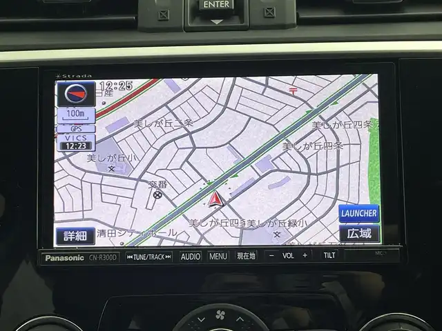 スバル レヴォーグ 1．6GT アイサイト 道央・札幌 2014(平26)年 8.4万km アイスシルバーメタリック ・４WD/・ディーラーオプションSDナビゲーション（CN-R300D）/　CD/DVD/SD/iPod/ワンセグ/・ビルトインETC/・バックカメラ/・前後ドライブレコーダー（KZR-S100W）/・アイサイト/・レーダークルーズコントロール/・横滑り防止装置/・レーンキープアシスト/・前席パワーシート/・SI-DRIVE/・オートビークルホールド/・LEDヘッドライト/・フロントフォグランプ/・オートライト/・スマートキー/・プッシュスタート/・スペアキー１本/・純正フロアマット/・純正AW17インチ/・取説あり/・電動格納ウィンカーミラー/・ドアバイザー