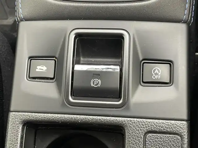 スバル レヴォーグ 1．6GT アイサイト 道央・札幌 2014(平26)年 8.4万km アイスシルバーメタリック ・４WD/・ディーラーオプションSDナビゲーション（CN-R300D）/　CD/DVD/SD/iPod/ワンセグ/・ビルトインETC/・バックカメラ/・前後ドライブレコーダー（KZR-S100W）/・アイサイト/・レーダークルーズコントロール/・横滑り防止装置/・レーンキープアシスト/・前席パワーシート/・SI-DRIVE/・オートビークルホールド/・LEDヘッドライト/・フロントフォグランプ/・オートライト/・スマートキー/・プッシュスタート/・スペアキー１本/・純正フロアマット/・純正AW17インチ/・取説あり/・電動格納ウィンカーミラー/・ドアバイザー