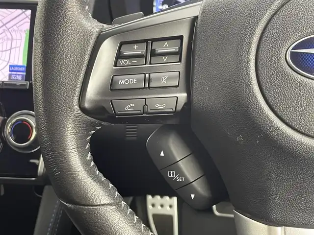 スバル レヴォーグ 1．6GT アイサイト 道央・札幌 2014(平26)年 8.4万km アイスシルバーメタリック ・４WD/・ディーラーオプションSDナビゲーション（CN-R300D）/　CD/DVD/SD/iPod/ワンセグ/・ビルトインETC/・バックカメラ/・前後ドライブレコーダー（KZR-S100W）/・アイサイト/・レーダークルーズコントロール/・横滑り防止装置/・レーンキープアシスト/・前席パワーシート/・SI-DRIVE/・オートビークルホールド/・LEDヘッドライト/・フロントフォグランプ/・オートライト/・スマートキー/・プッシュスタート/・スペアキー１本/・純正フロアマット/・純正AW17インチ/・取説あり/・電動格納ウィンカーミラー/・ドアバイザー