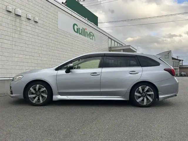 スバル レヴォーグ 1．6GT アイサイト 山形県 2014(平26)年 8.4万km アイスシルバーメタリック 4WD/純正SDナビゲーション（CN-R300D）/　CD/DVD/SD/iPod/ワンセグ/バックカメラ/前後ドライブレコーダー（KZR-S100W）/アイサイト/レーダークルーズコントロール/横滑り防止装置/レーンキープアシスト/前席パワーシート/SI-DRIVE/LEDヘッドライト/フロントフォグランプ/オートライト/スマートキー/プッシュスタート/純正フロアマット/純正AW17インチ/取説