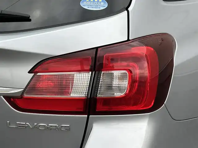 スバル レヴォーグ 1．6GT アイサイト 山形県 2014(平26)年 8.4万km アイスシルバーメタリック 4WD/純正SDナビゲーション（CN-R300D）/　CD/DVD/SD/iPod/ワンセグ/バックカメラ/前後ドライブレコーダー（KZR-S100W）/アイサイト/レーダークルーズコントロール/横滑り防止装置/レーンキープアシスト/前席パワーシート/SI-DRIVE/LEDヘッドライト/フロントフォグランプ/オートライト/スマートキー/プッシュスタート/純正フロアマット/純正AW17インチ/取説
