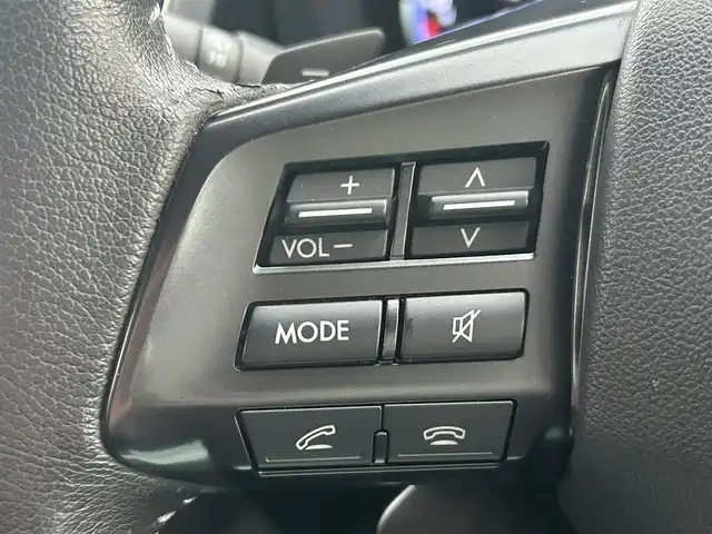 スバル レヴォーグ 1．6GT アイサイト 山形県 2014(平26)年 8.4万km アイスシルバーメタリック 4WD/純正SDナビゲーション（CN-R300D）/　CD/DVD/SD/iPod/ワンセグ/バックカメラ/前後ドライブレコーダー（KZR-S100W）/アイサイト/レーダークルーズコントロール/横滑り防止装置/レーンキープアシスト/前席パワーシート/SI-DRIVE/LEDヘッドライト/フロントフォグランプ/オートライト/スマートキー/プッシュスタート/純正フロアマット/純正AW17インチ/取説