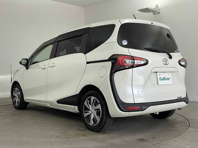 トヨタ シエンタ G クエロ 兵庫県 2019(令1)年 1.4万km ホワイトパールクリスタルシャイン ・ワンオーナー/・純正9インチナビ&TV&CD&DVD&SD&BT/・ビルトインETC/・両側パワースライドドア/・ハーフレザーシート/・全方位カメラ/・アイドリングストップ/・トヨタセーフティセンス/・レーンキープアシスト/・プリクラッシュセーフティ/・横滑り防止装置/・クリアランスソナー/・リアシートリマインダー/・LEDライト/・オートライト/・電動格納ミラー/・スマートキー/・スペアキー/・純正フロアマット/・純正ホイールキャップ/・取扱説明書