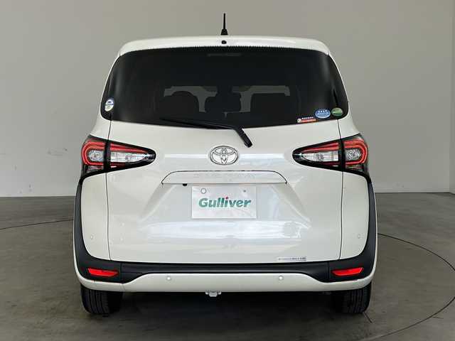 トヨタ シエンタ G クエロ 兵庫県 2019(令1)年 1.4万km ホワイトパールクリスタルシャイン ・ワンオーナー/・純正9インチナビ&TV&CD&DVD&SD&BT/・ビルトインETC/・両側パワースライドドア/・ハーフレザーシート/・全方位カメラ/・アイドリングストップ/・トヨタセーフティセンス/・レーンキープアシスト/・プリクラッシュセーフティ/・横滑り防止装置/・クリアランスソナー/・リアシートリマインダー/・LEDライト/・オートライト/・電動格納ミラー/・スマートキー/・スペアキー/・純正フロアマット/・純正ホイールキャップ/・取扱説明書