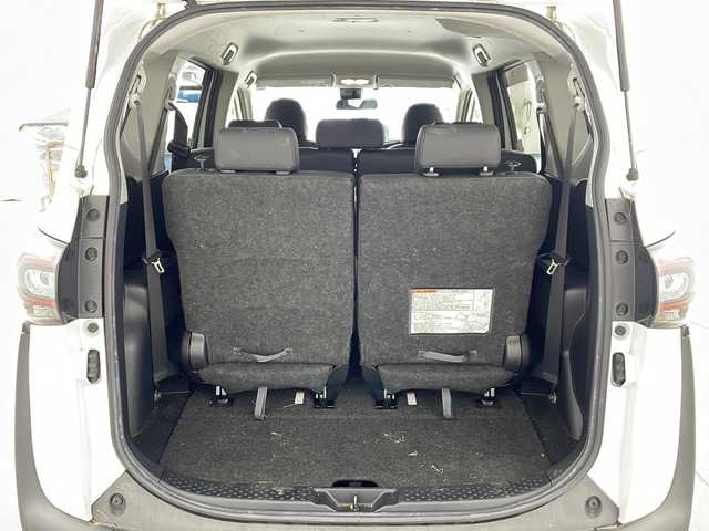 トヨタ シエンタ G クエロ 兵庫県 2019(令1)年 1.4万km ホワイトパールクリスタルシャイン ・ワンオーナー/・純正9インチナビ&TV&CD&DVD&SD&BT/・ビルトインETC/・両側パワースライドドア/・ハーフレザーシート/・全方位カメラ/・アイドリングストップ/・トヨタセーフティセンス/・レーンキープアシスト/・プリクラッシュセーフティ/・横滑り防止装置/・クリアランスソナー/・リアシートリマインダー/・LEDライト/・オートライト/・電動格納ミラー/・スマートキー/・スペアキー/・純正フロアマット/・純正ホイールキャップ/・取扱説明書