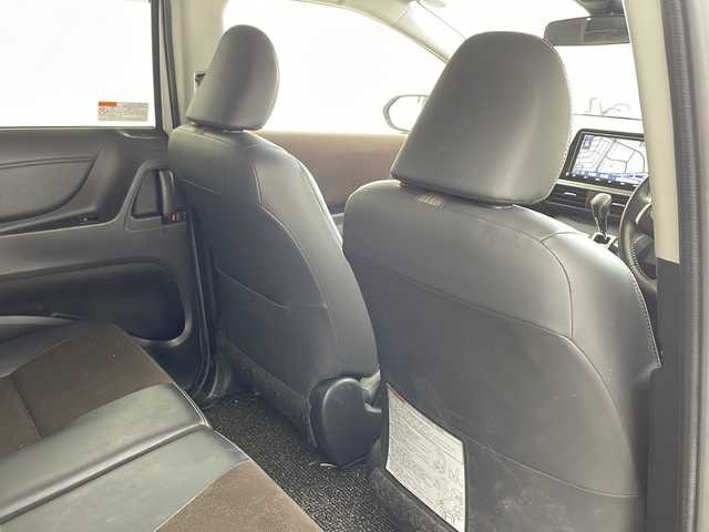 トヨタ シエンタ G クエロ 兵庫県 2019(令1)年 1.4万km ホワイトパールクリスタルシャイン ・ワンオーナー/・純正9インチナビ&TV&CD&DVD&SD&BT/・ビルトインETC/・両側パワースライドドア/・ハーフレザーシート/・全方位カメラ/・アイドリングストップ/・トヨタセーフティセンス/・レーンキープアシスト/・プリクラッシュセーフティ/・横滑り防止装置/・クリアランスソナー/・リアシートリマインダー/・LEDライト/・オートライト/・電動格納ミラー/・スマートキー/・スペアキー/・純正フロアマット/・純正ホイールキャップ/・取扱説明書