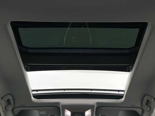 トヨタ ＲＡＶ４ ハイブリッド アドベンチャー 宮城県 2025(令7)年 1.8万km アッシュグレーメタリック/アーバンカーキ 禁煙車/サンルーフ/４ＷＤ/寒冷地仕様/・リアフォグランプ・タイマー付ウインドシールドデアイサー/Toyota Safety Sense	/・プリクラッシュセーフティ/・レーントレーシングアシスト		/・レーダークルーズコントロール/・オートマチックハイビーム/ブラインドスポットモニター（ＢＳＭ）/パワーシート/シートメモリー/シートヒーター/ベンチレーション/レザーシート/純正ディスプレイオーディオ/・BT.USB.MiraCast/フルセグ/バックカメラ/ビルトインETC2.0/LEDヘッドライト/フォグランプ/革巻きステアリング/ステアリングスイッチ/純正フロアマッド/プッシュスタート/横滑り防止機能